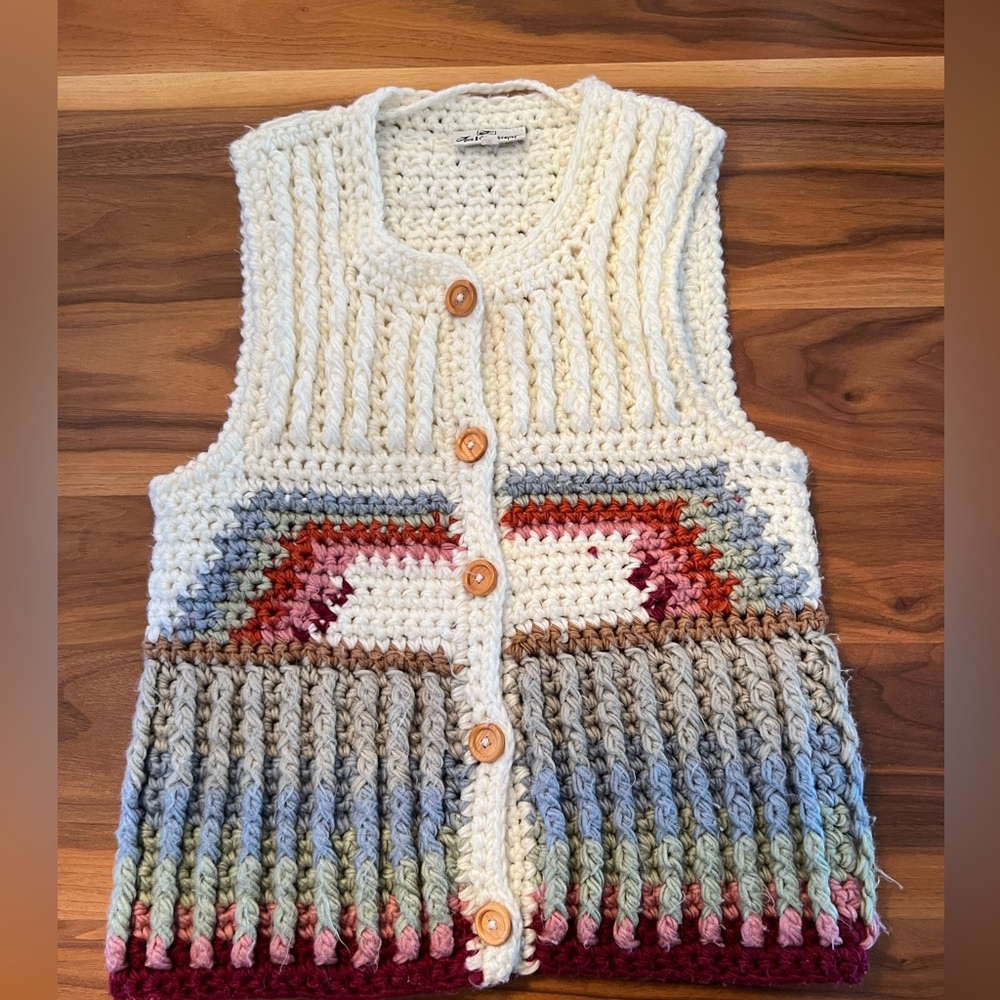 Vintage knit vest
